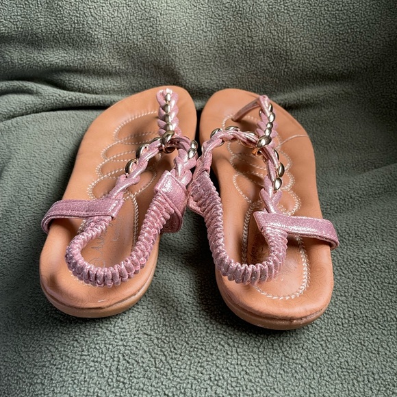 Sandals - Picture 5 of 5